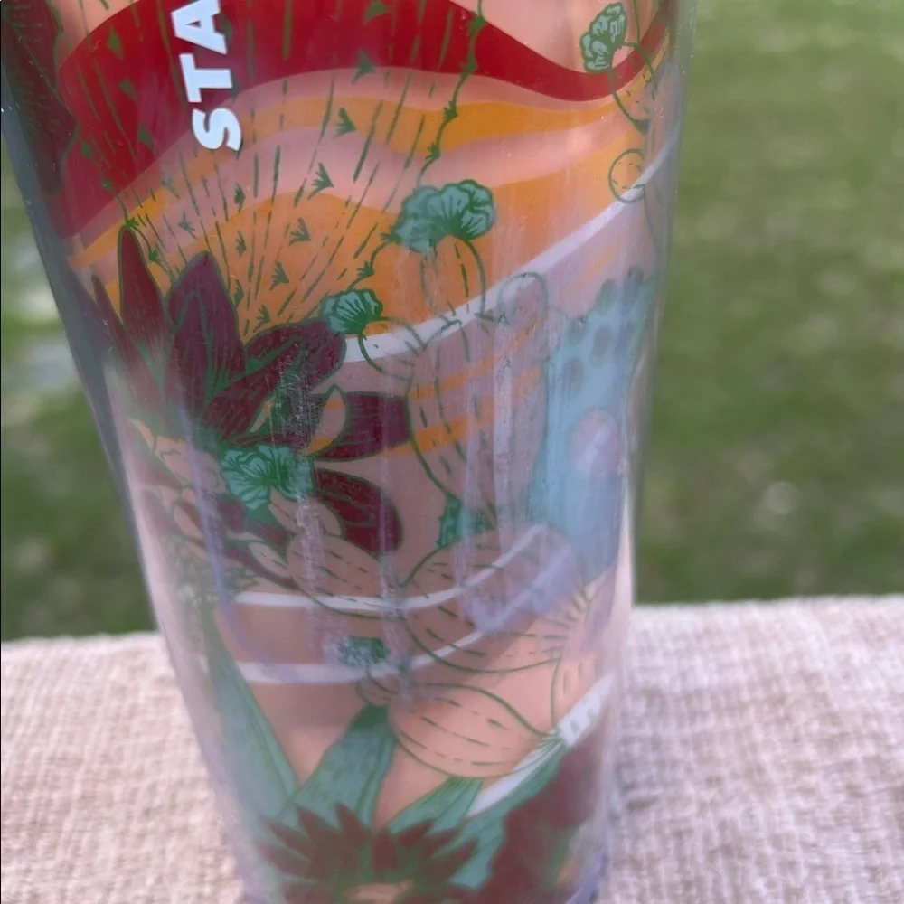 Starbucks 2019 Collectible 24 oz Acrylic Tumbler With Lid Desert Cactus Design